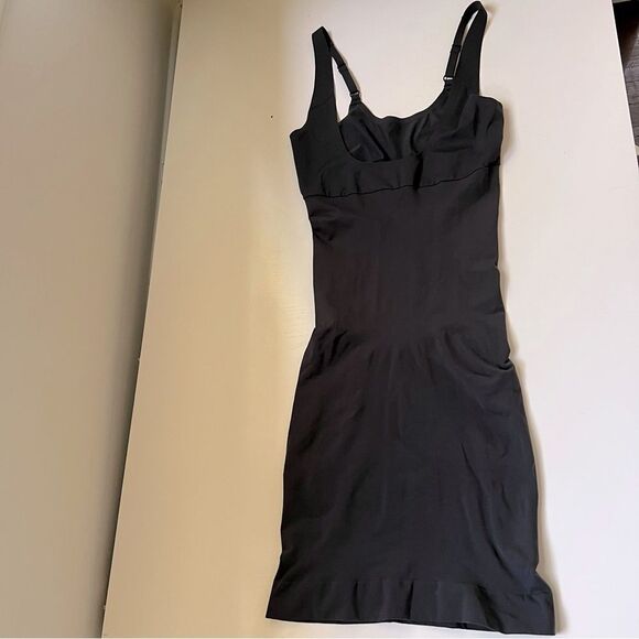 Spanx Shapewear Invisible Cami Slip Spanxshape Black Size Small Slimming - Picture 1 of 5